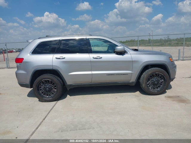 1C4RJEAG1HC609346 Jeep Grand Cherokee Laredo 4x2