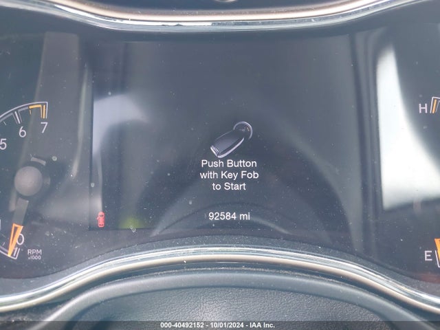 1C4RJEAG1HC609346 Jeep Grand Cherokee Laredo 4x2
