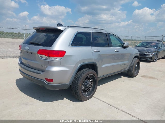 1C4RJEAG1HC609346 Jeep Grand Cherokee Laredo 4x2