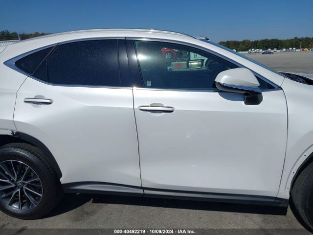 2T2AKCEZ7RC030229 Lexus NX 350H