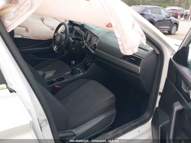 3VWN57BUXMM103894 Volkswagen Jetta 1.4t R-line/1.4t S