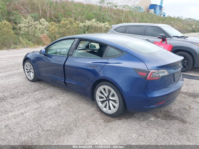 2022 TESLA MODEL 3 5YJ3E1EA8NF192153 Photo 2