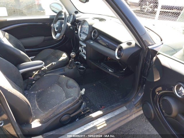 2008 MINI COOPER S WMWMF73528TT86816 Photo 4