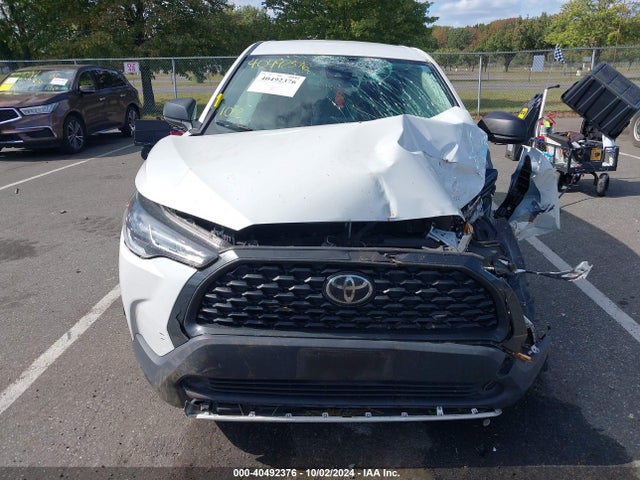 Toyota Corolla Cross L 2022 7MUAAABG1NV002383 Image 12