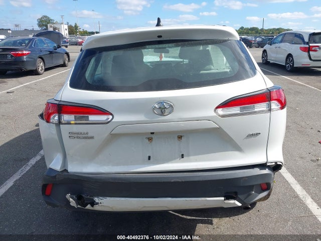Toyota Corolla Cross L 2022 7MUAAABG1NV002383 Image 16