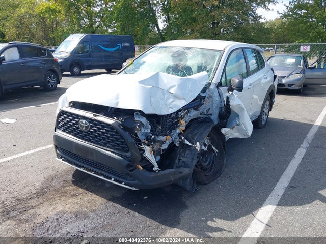 Toyota Corolla Cross L 2022 7MUAAABG1NV002383 Image 2