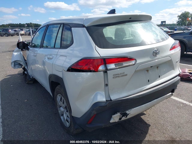 Toyota Corolla Cross L 2022 7MUAAABG1NV002383 Image 3