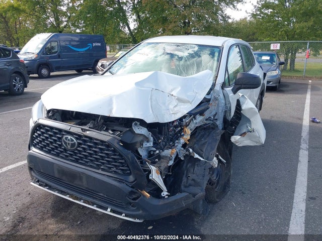 Toyota Corolla Cross L 2022 7MUAAABG1NV002383 Image 6