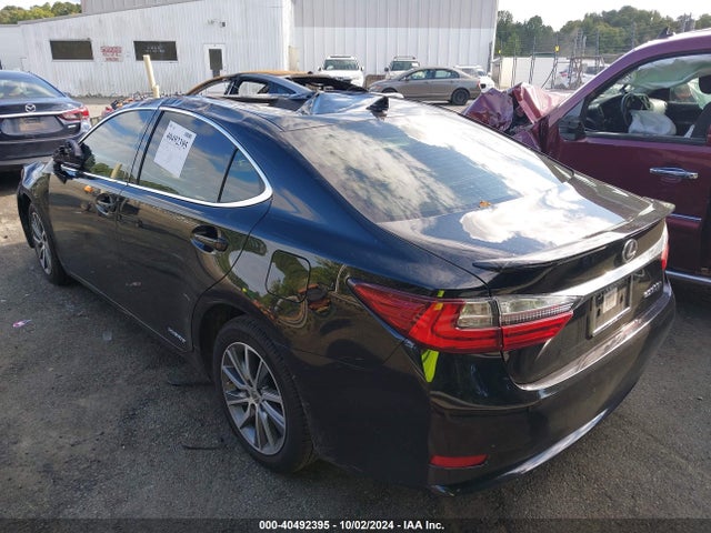 JTHBW1GG3H2140459 Lexus ES 300H