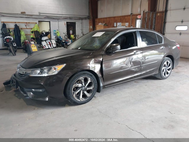 Honda ACCORD EX 2016 1HGCR2F09GA075694 Image 2
