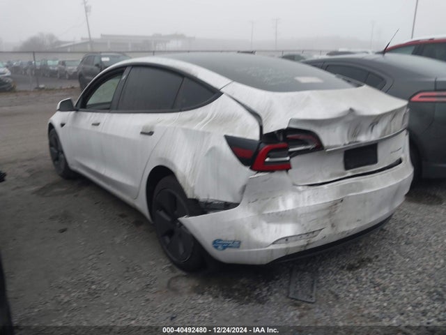 2021 TESLA MODEL 3 5YJ3E1EB9MF939038 Photo 2