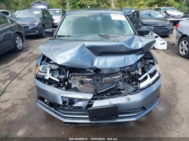 3VWD17AJ4FM403657 Volkswagen Jetta 1.8t Se