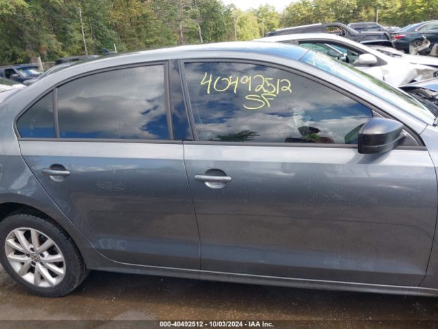 3VWD17AJ4FM403657 Volkswagen Jetta 1.8t Se