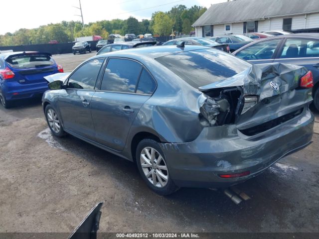 3VWD17AJ4FM403657 Volkswagen Jetta 1.8t Se