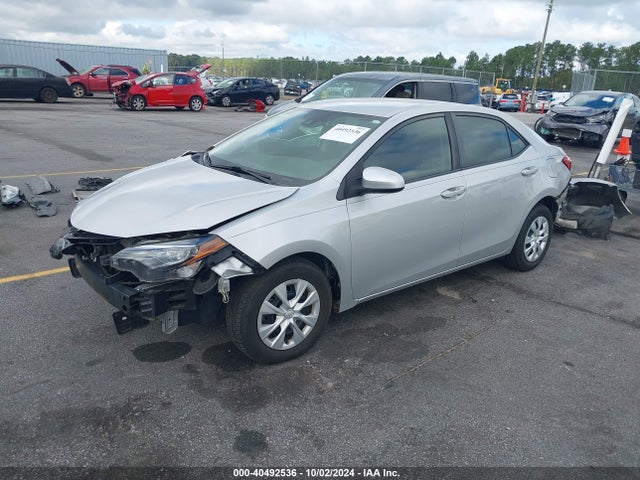 Toyota COROLLA L 2018 2T1BURHE3JC060105 Image 2