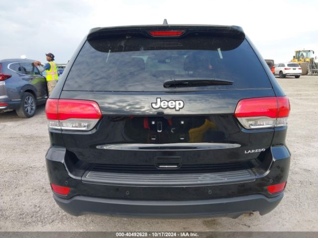 1C4RJEAG3JC512347 Jeep Grand Cherokee Laredo E 4x2