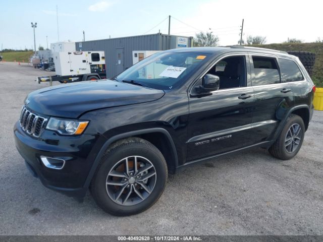 1C4RJEAG3JC512347 Jeep Grand Cherokee Laredo E 4x2