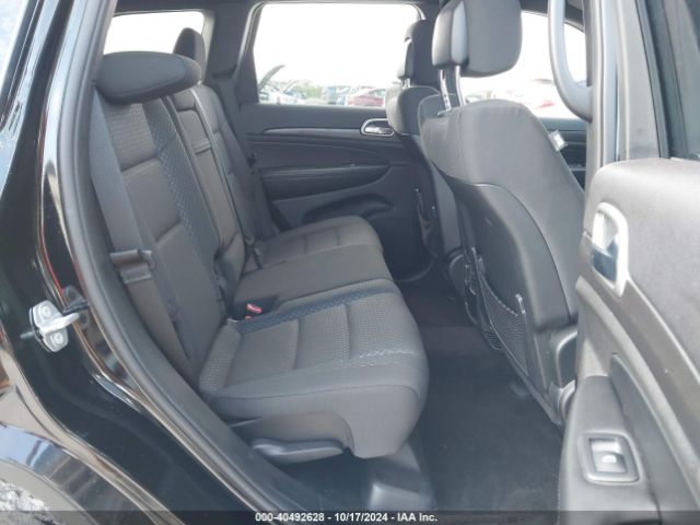 1C4RJEAG3JC512347 Jeep Grand Cherokee Laredo E 4x2