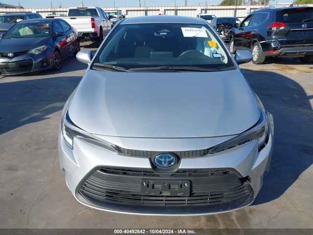 Toyota Corolla Hybrid Le 2023 JTDBCMFE4PJ011114 Image 12