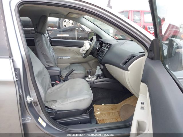 JA4AP3AU2HZ013000 Mitsubishi Outlander Sport 2.0 Es
