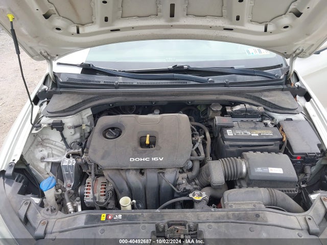 Hyundai ELANTRA SE 2017 KMHD74LF0HU428879 Image 10