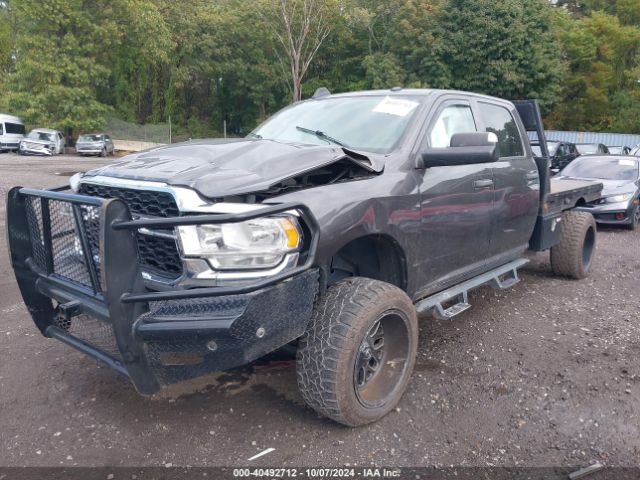 3C6UR5HJXKG626615 RAM 2500 Tradesman  4x4 8' Box