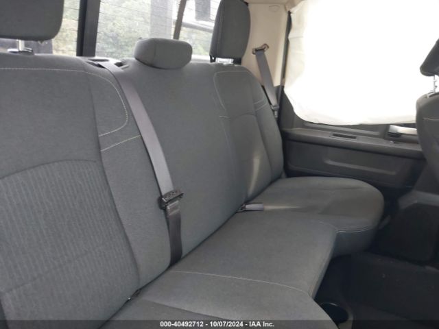 3C6UR5HJXKG626615 RAM 2500 Tradesman  4x4 8' Box