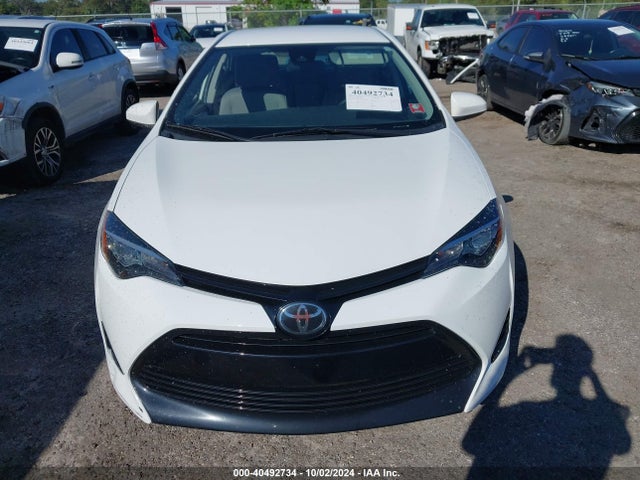 Toyota COROLLA LE 2018 5YFBURHE3JP805158 Image 12