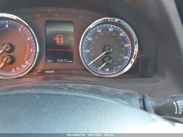 Toyota COROLLA LE 2018 5YFBURHE3JP805158 Image 15