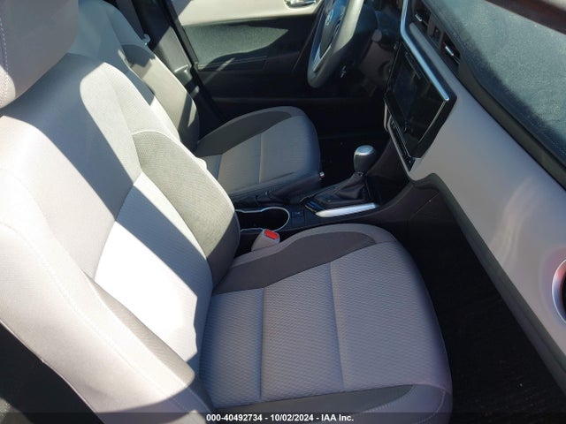 Toyota COROLLA LE 2018 5YFBURHE3JP805158 Image 5