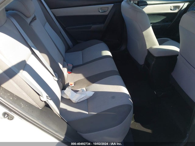 Toyota COROLLA LE 2018 5YFBURHE3JP805158 Image 8