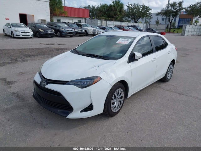 Toyota COROLLA LE 2017 5YFBURHEXHP709487 Image 2