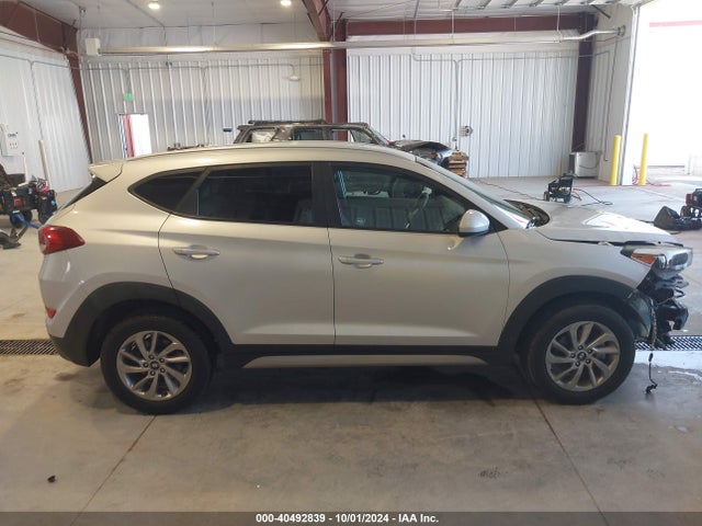 Hyundai TUCSON SE 2017 KM8J3CA46HU316940 Image 14