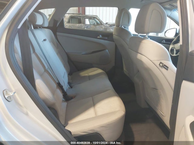 Hyundai TUCSON SE 2017 KM8J3CA46HU316940 Image 8
