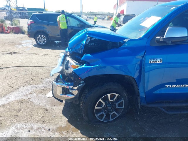 5TFHY5F11JX731490 Toyota Tundra Limited 5.7l V8