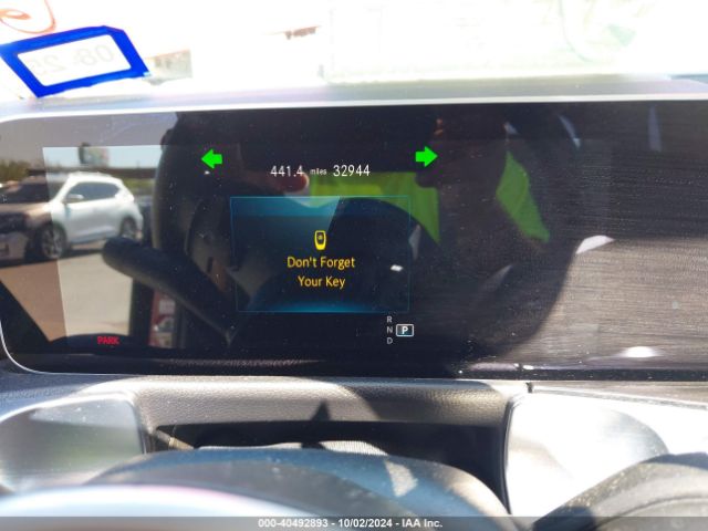 W1N4M4GB8LW040664 Mercedes-Benz GLB 250