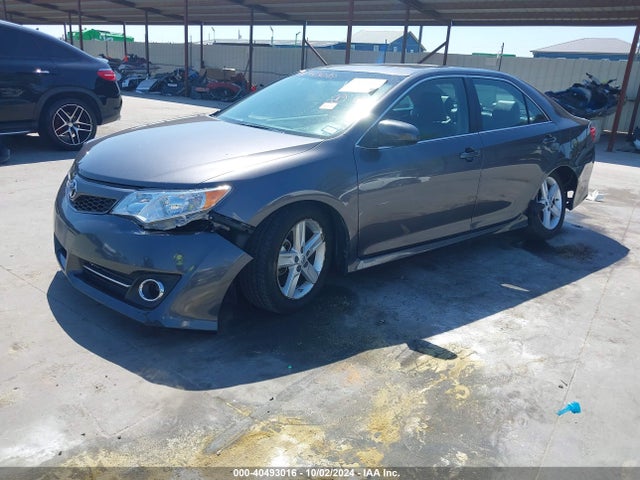 Toyota CAMRY SE 2014 4T1BF1FKXEU853765 Image 2