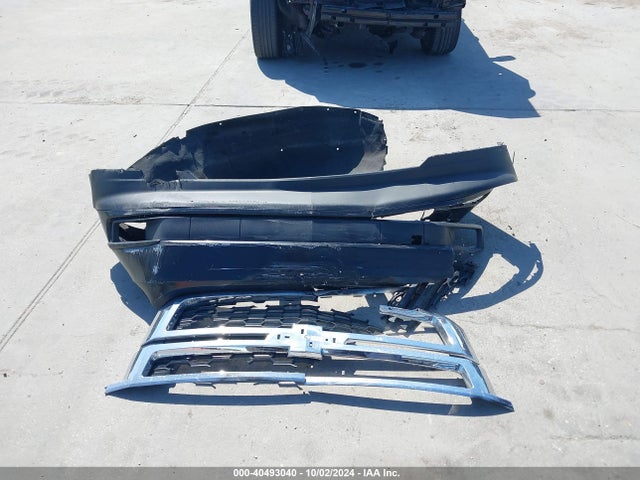 Chevrolet Suburban Ls 2018 1GNSCGKC3JR352414 Image 12