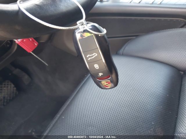 2017 PORSCHE MACAN WP1AA2A5XHLB02275 Photo 10