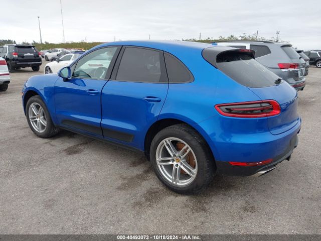 2017 PORSCHE MACAN WP1AA2A5XHLB02275 Photo 2