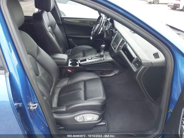 2017 PORSCHE MACAN WP1AA2A5XHLB02275 Photo 4
