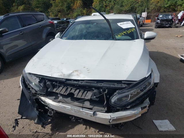 1HGCV1F39JA137182 Honda Accord Sport