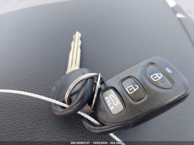 5NPD74LF0JH325109 Hyundai ELANTRA SE