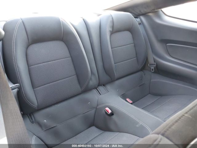1FA6P8AM0G5240917 Ford Mustang V6