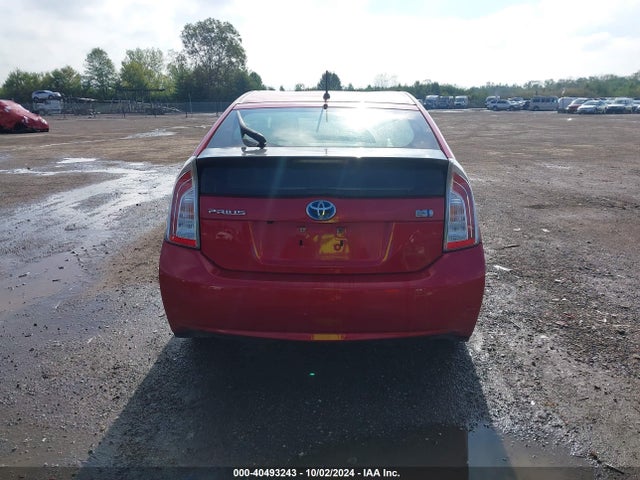 Toyota Prius Two 2015 JTDKN3DU8F1945662 Image 16