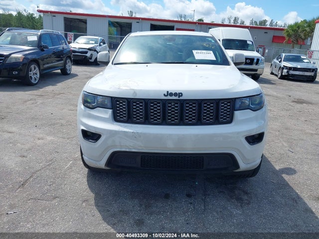 1C4RJEAG8NC155575 Jeep Grand Cherokee Wk Laredo X 4x2