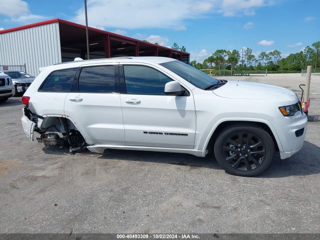 1C4RJEAG8NC155575 Jeep Grand Cherokee Wk Laredo X 4x2