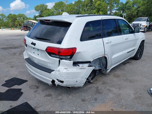 1C4RJEAG8NC155575 Jeep Grand Cherokee Wk Laredo X 4x2
