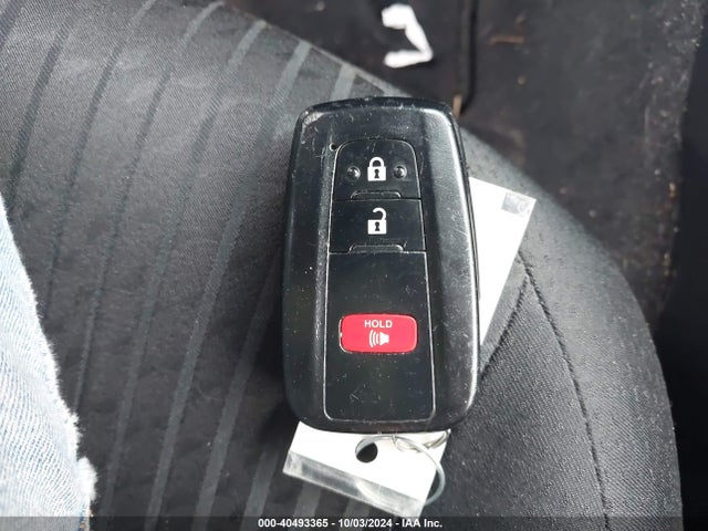 Toyota Prius Two Eco 2016 JTDKARFU3G3005061 Image 11