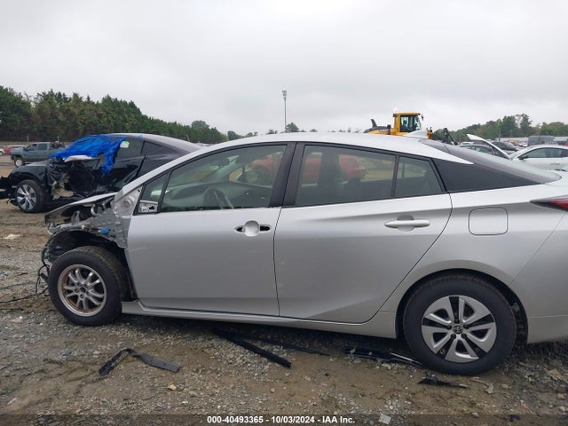 Toyota Prius Two Eco 2016 JTDKARFU3G3005061 Image 15
